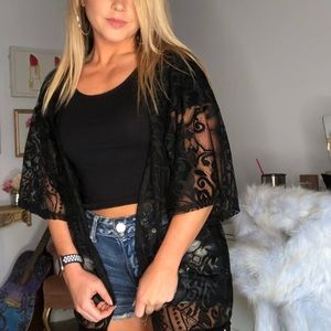 Lace kimono